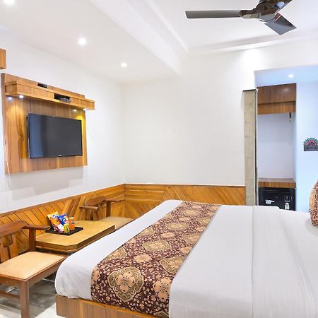 The Natraj Yes Please -New Delhi Hotel Bagian luar foto