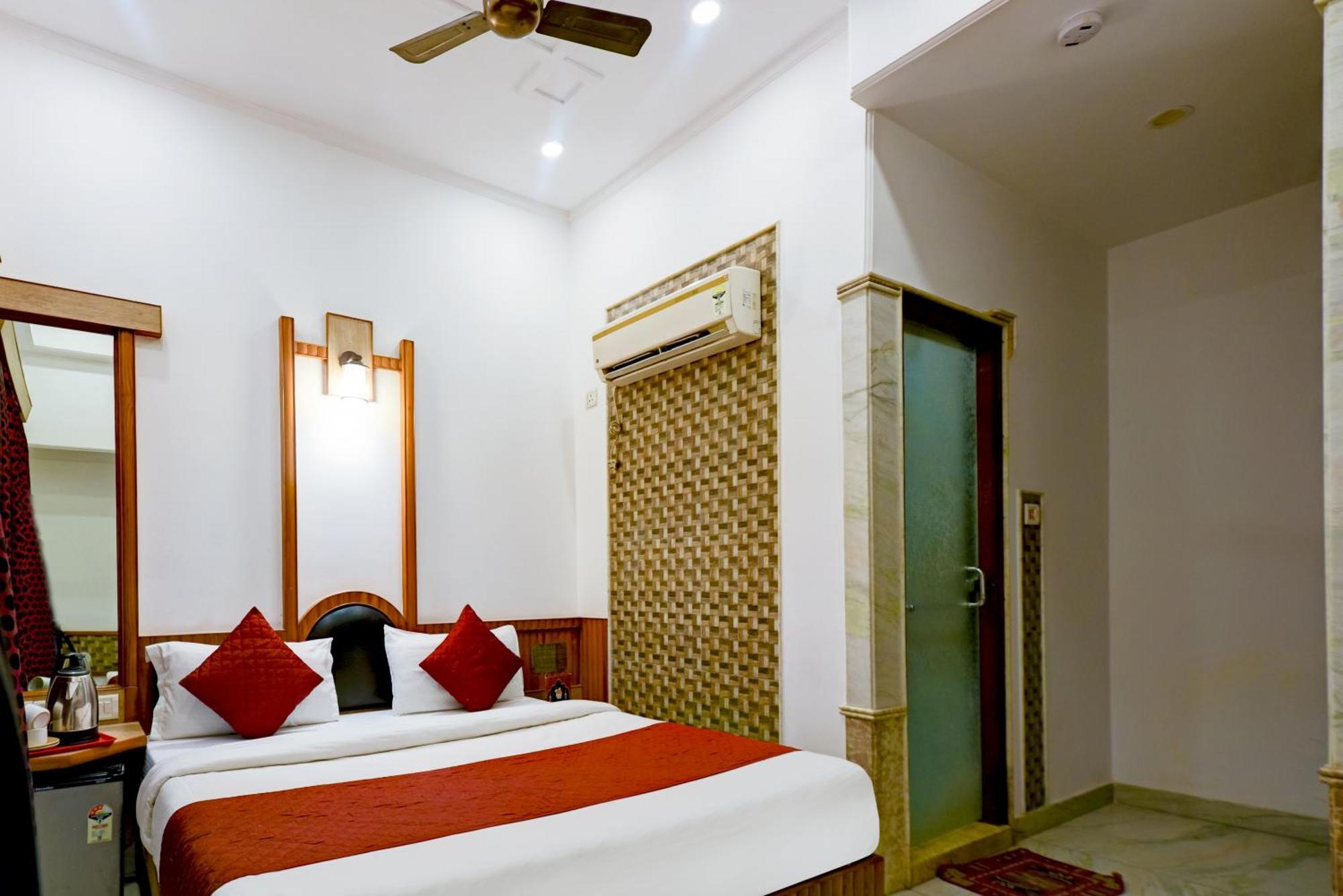 The Natraj Yes Please -New Delhi Hotel Bagian luar foto