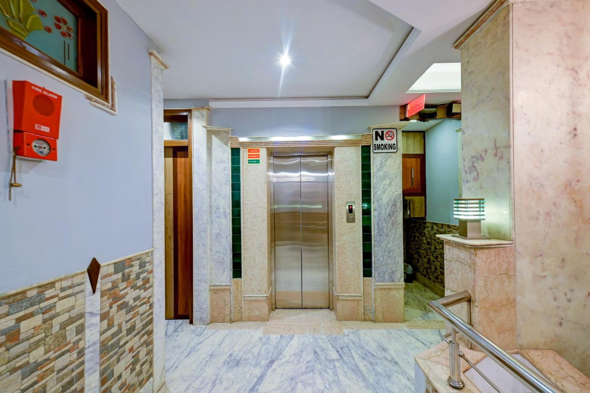 The Natraj Yes Please -New Delhi Hotel Bagian luar foto