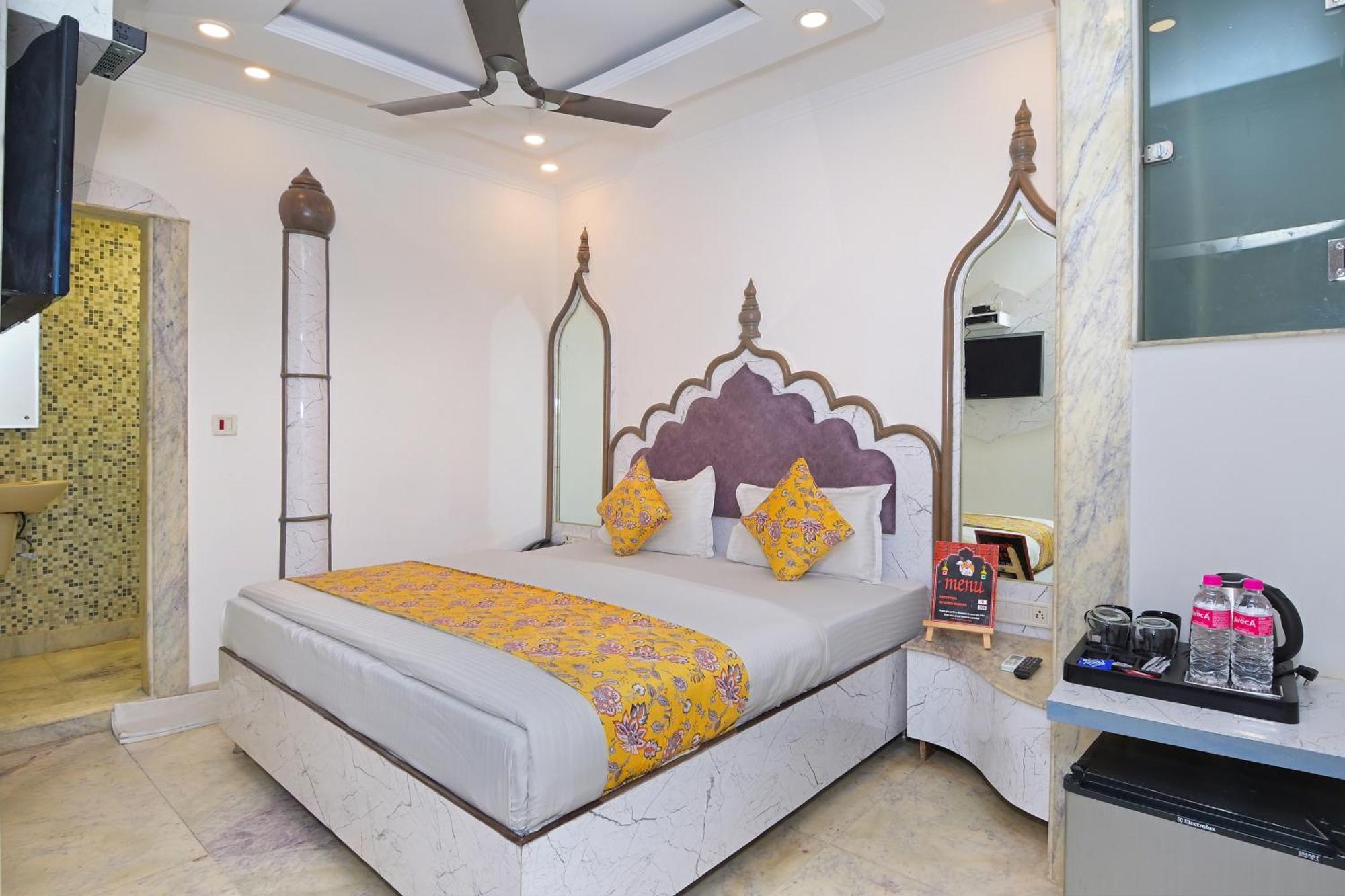 The Natraj Yes Please -New Delhi Hotel Bagian luar foto